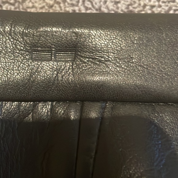 Aritzia Wilfred Manor Vegan Leather Skirt - Picture 15 of 16